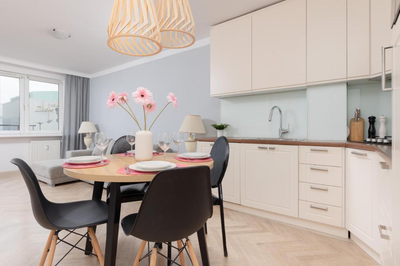 Zlota Apartment Center Of Warsaw By Noclegi Renters Экстерьер фото
